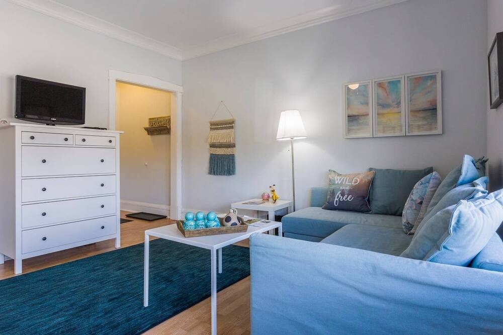 Photo of Livingroom in Forest Park