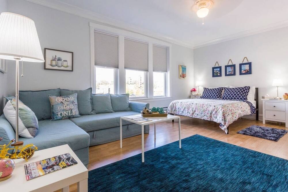 Photo of Bedroom in Forest Park