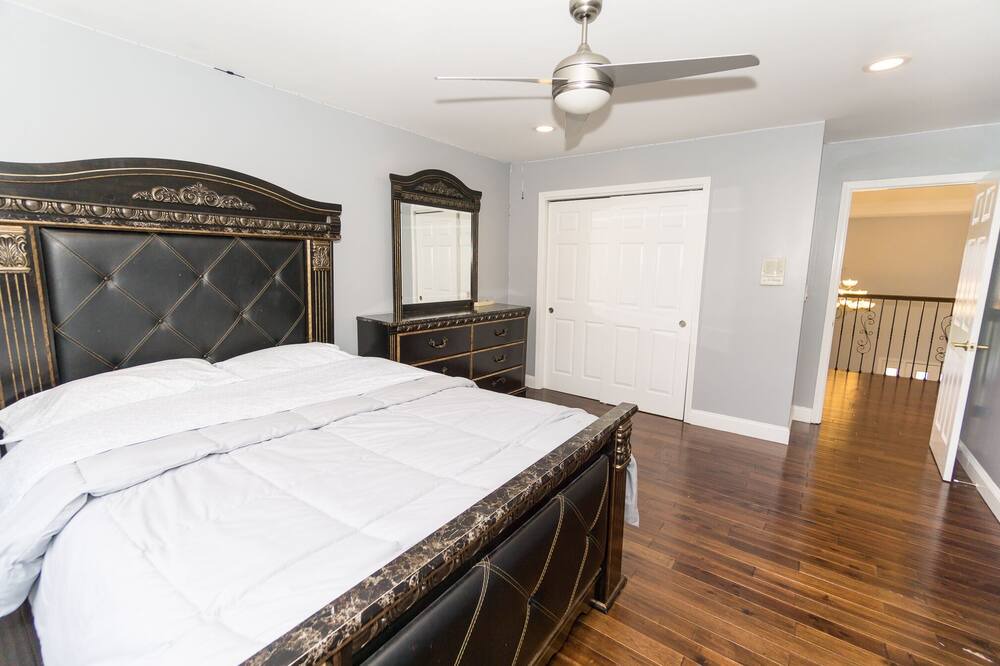 Photo of Bedroom in Forestview