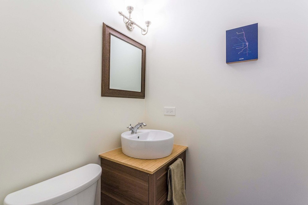 Photo of Bathroom in Forest Park