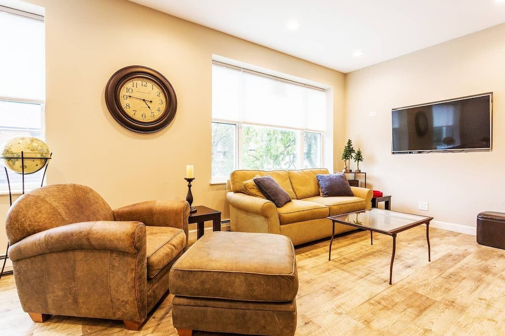Photo of Livingroom in Forest Park