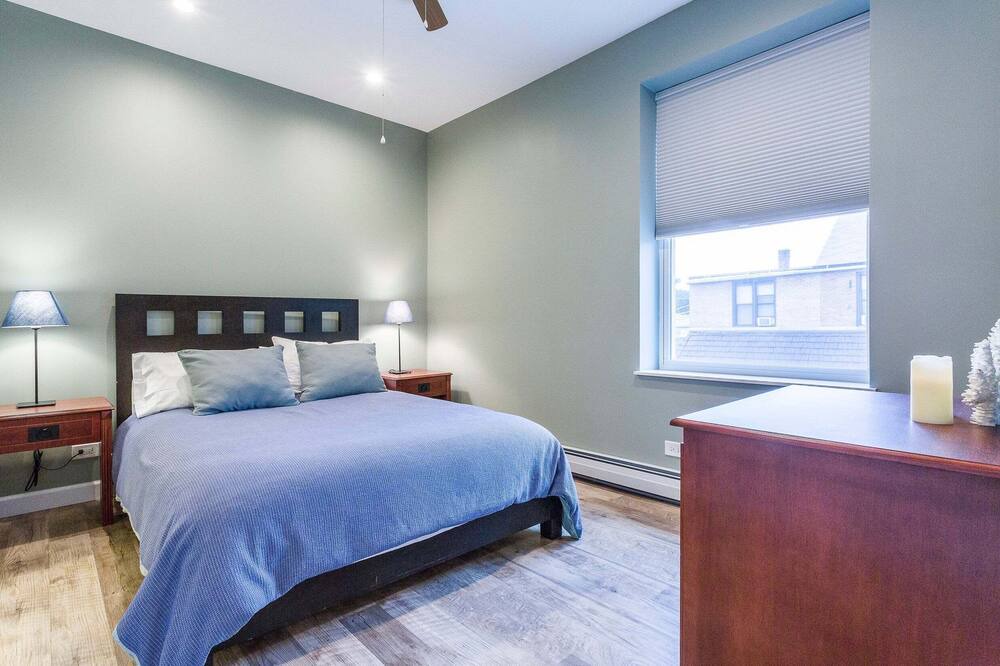 Photo of Bedroom in Forest Park