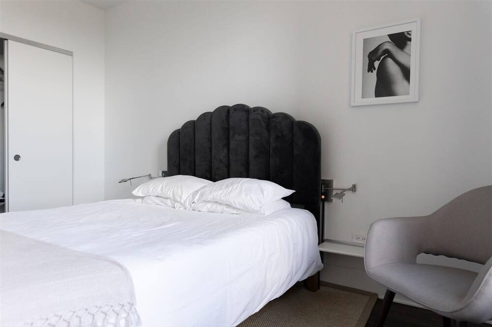 Photo of Bedroom in East Hyde Park