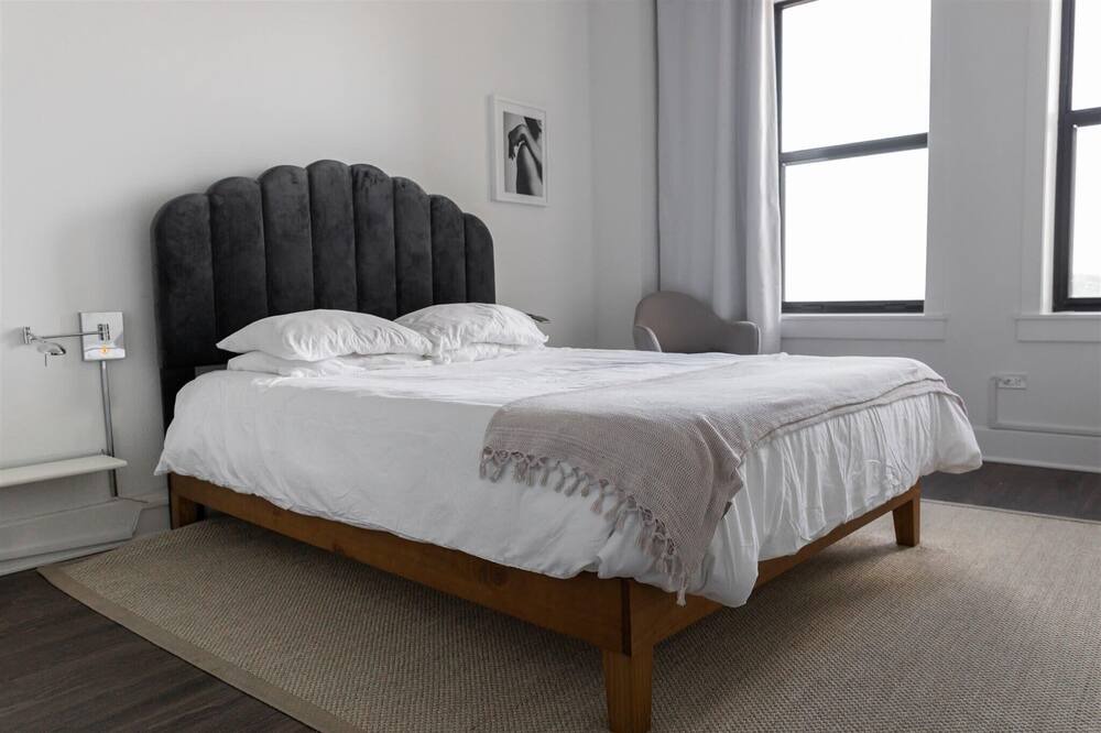 Photo of Bedroom in East Hyde Park