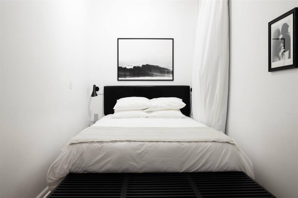 Photo of Bedroom in Noble Square