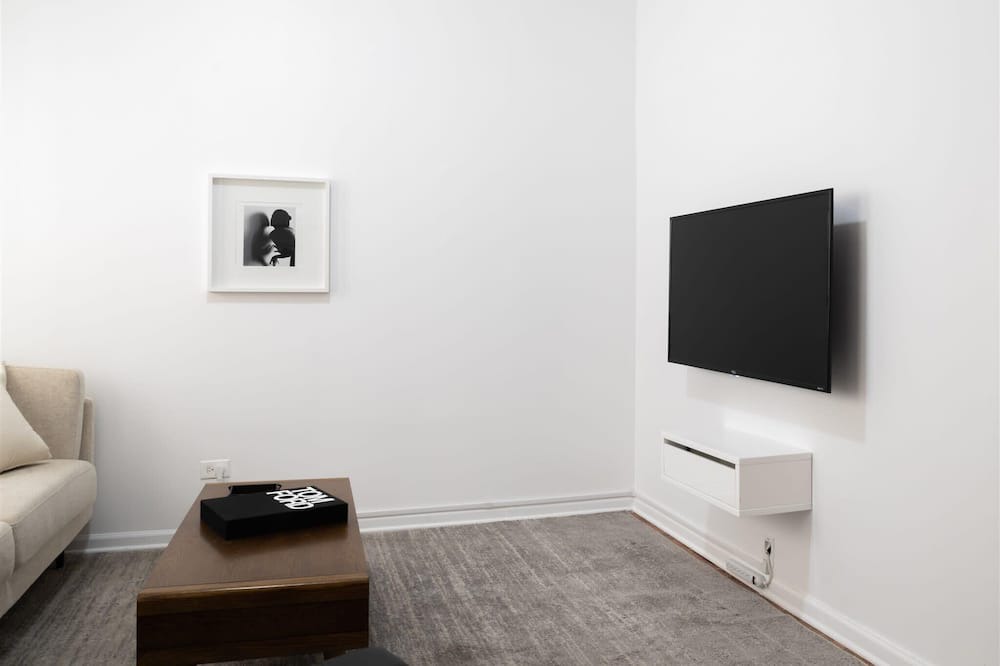 Photo of Livingroom in Noble Square