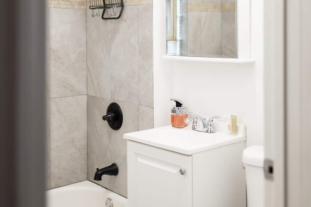 Photo of Bathroom in Noble Square