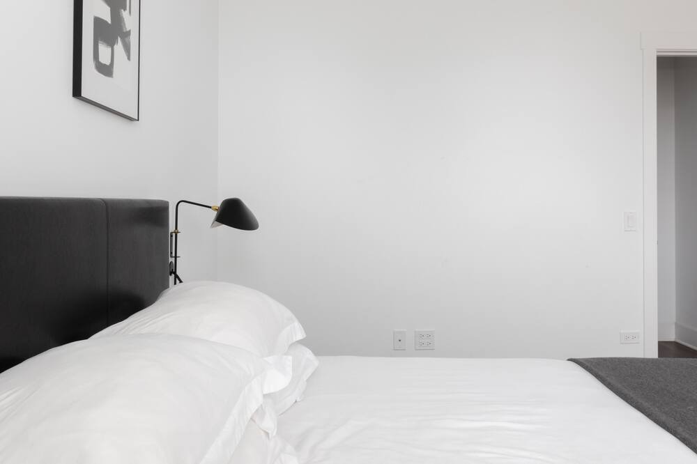 Photo of Bedroom in East Hyde Park
