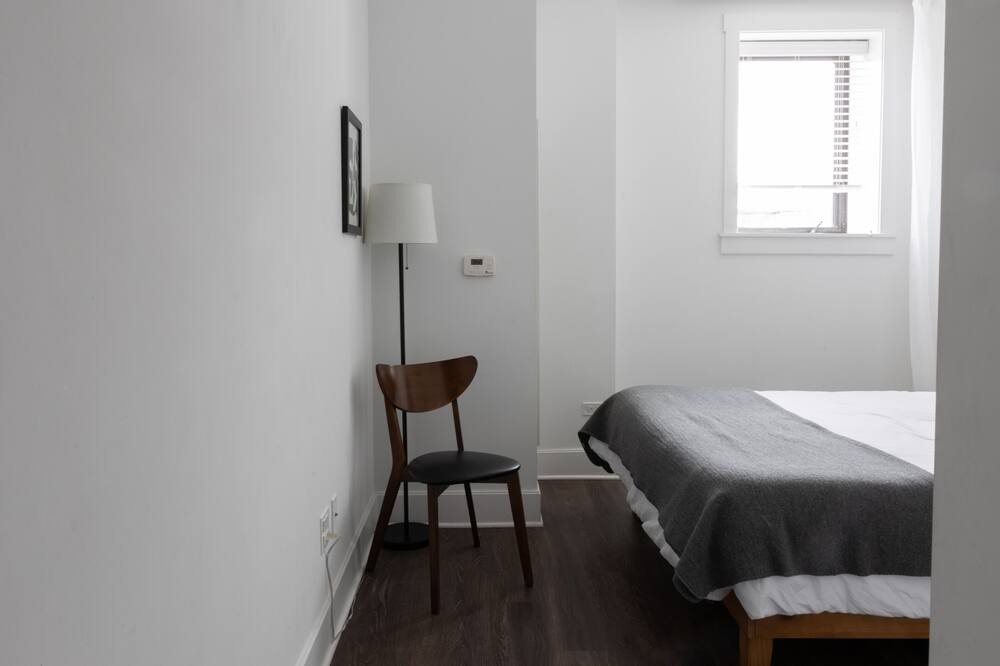 Photo of Bedroom in East Hyde Park