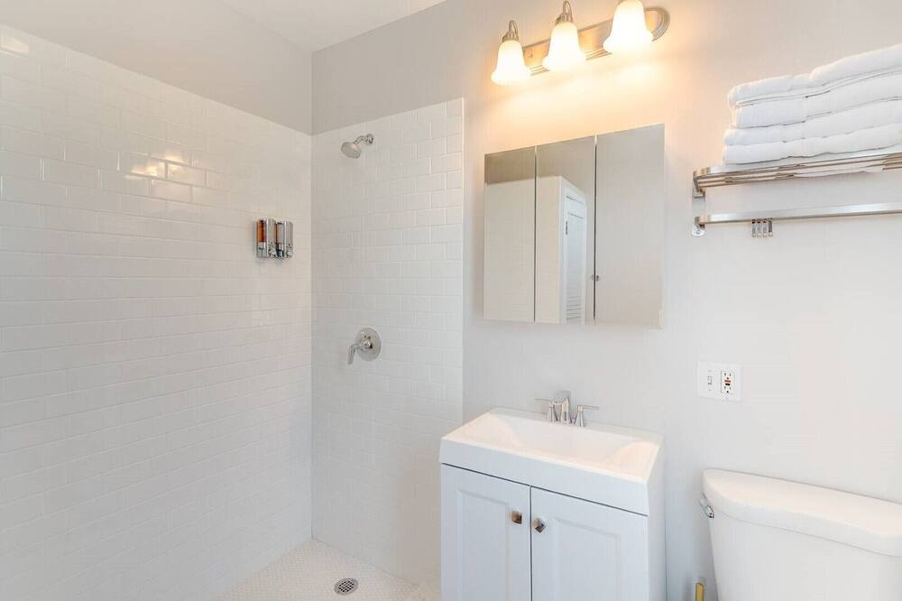 Photo of Bathroom in Pulaski Park