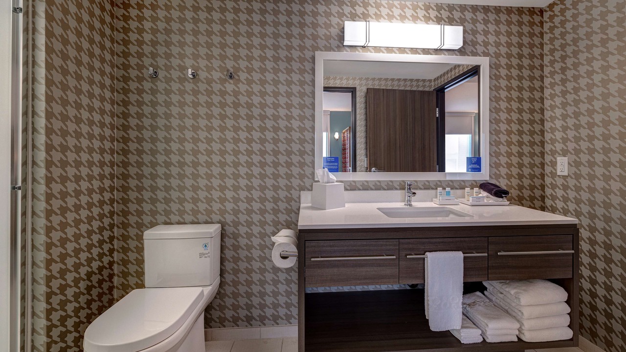 Photo of Bathroom in DeKalb
