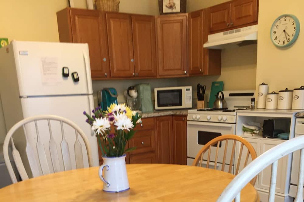 Photo of Kitchen in Morrison
