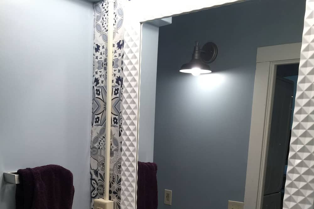 Photo of Bathroom in Morrison