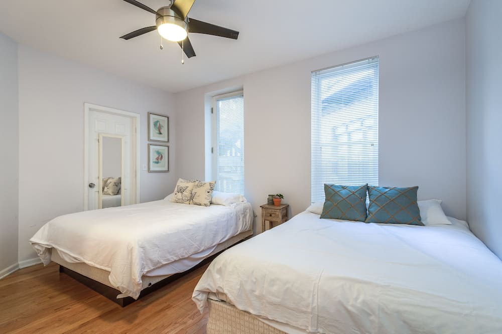 Photo of Bedroom in Wrightwood Neighbors