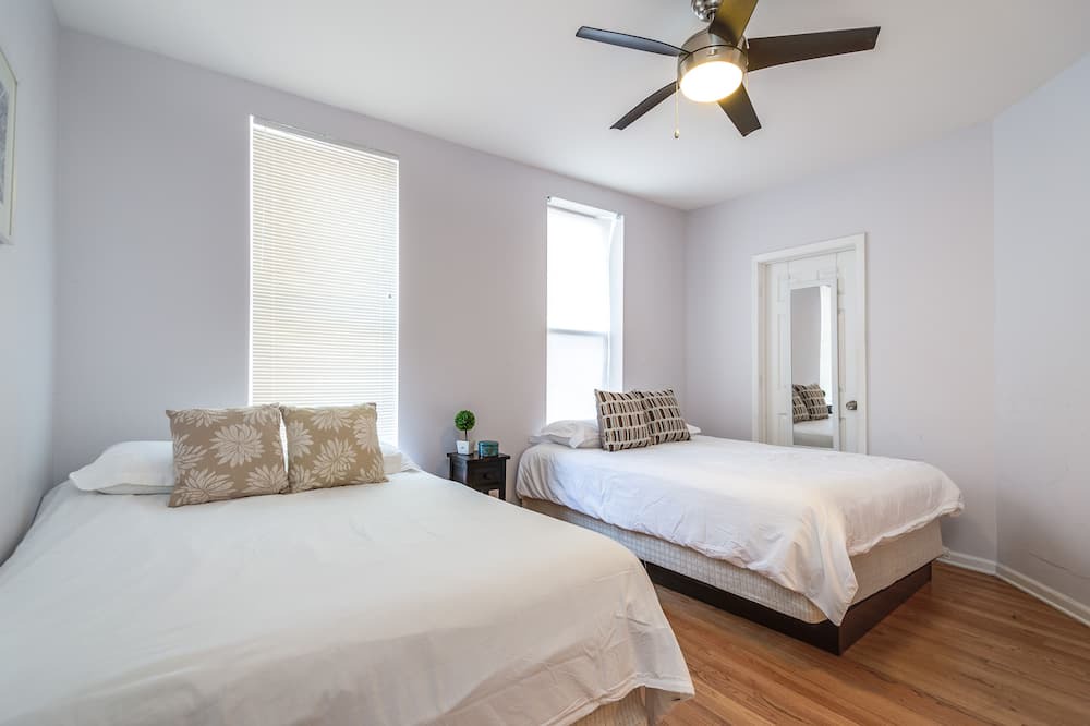 Photo of Bedroom in Wrightwood Neighbors