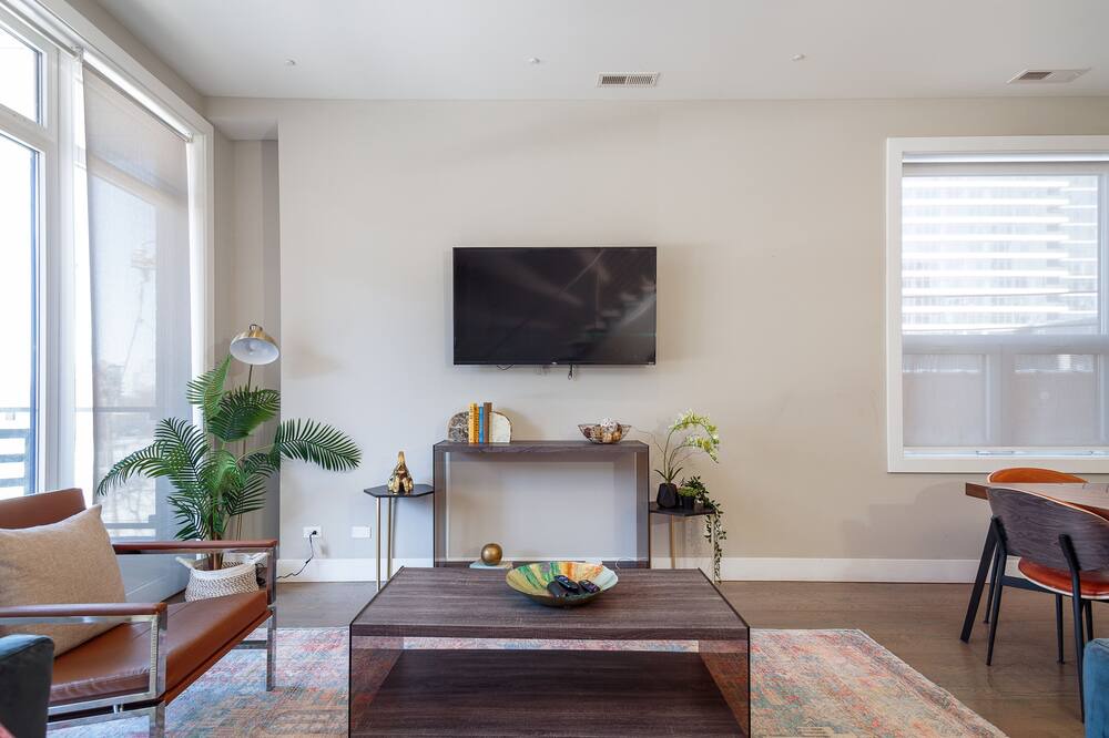 Photo of Livingroom in River North