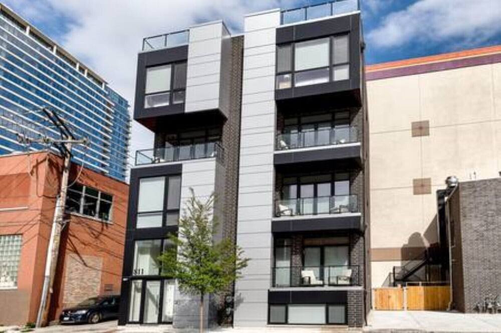 Photo of Outdoor in River North