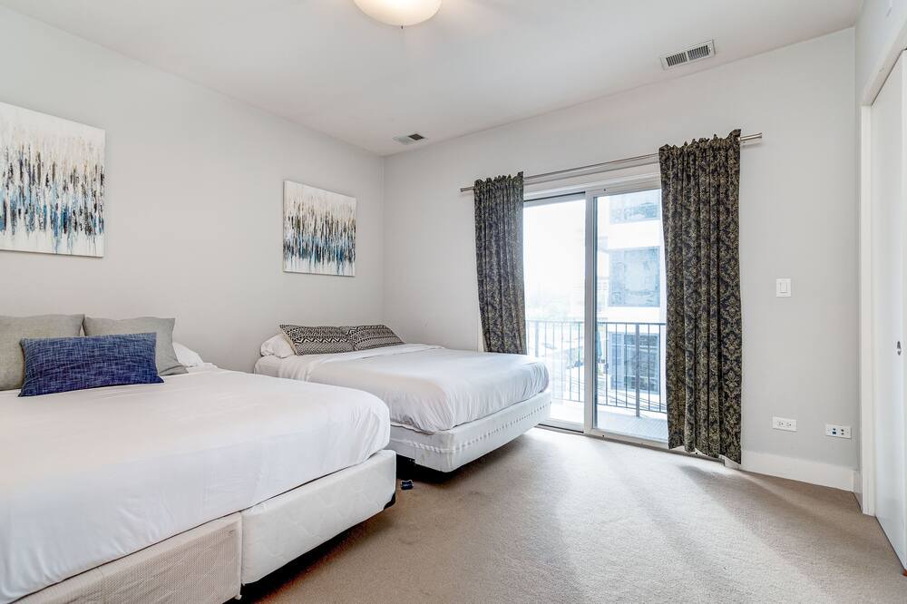 Photo of Bedroom in River North