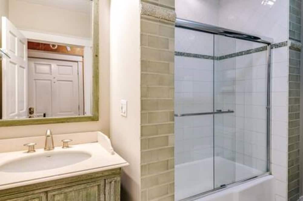 Photo of Bathroom in Gold Coast