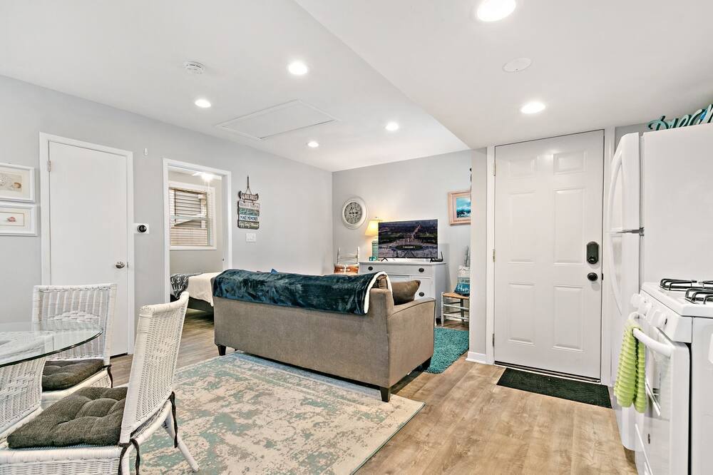 Photo of Livingroom in Fox Lake