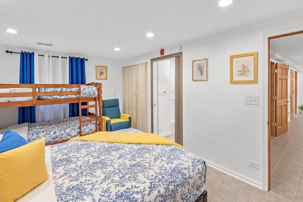 Photo of Bedroom in Plato Center