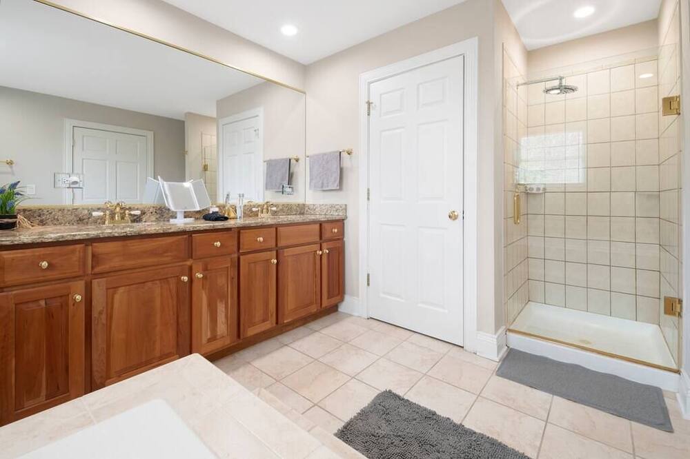 Photo of Bathroom in Downers Grove