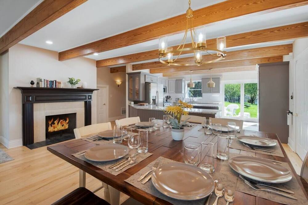 Photo of Livingroom in Downers Grove