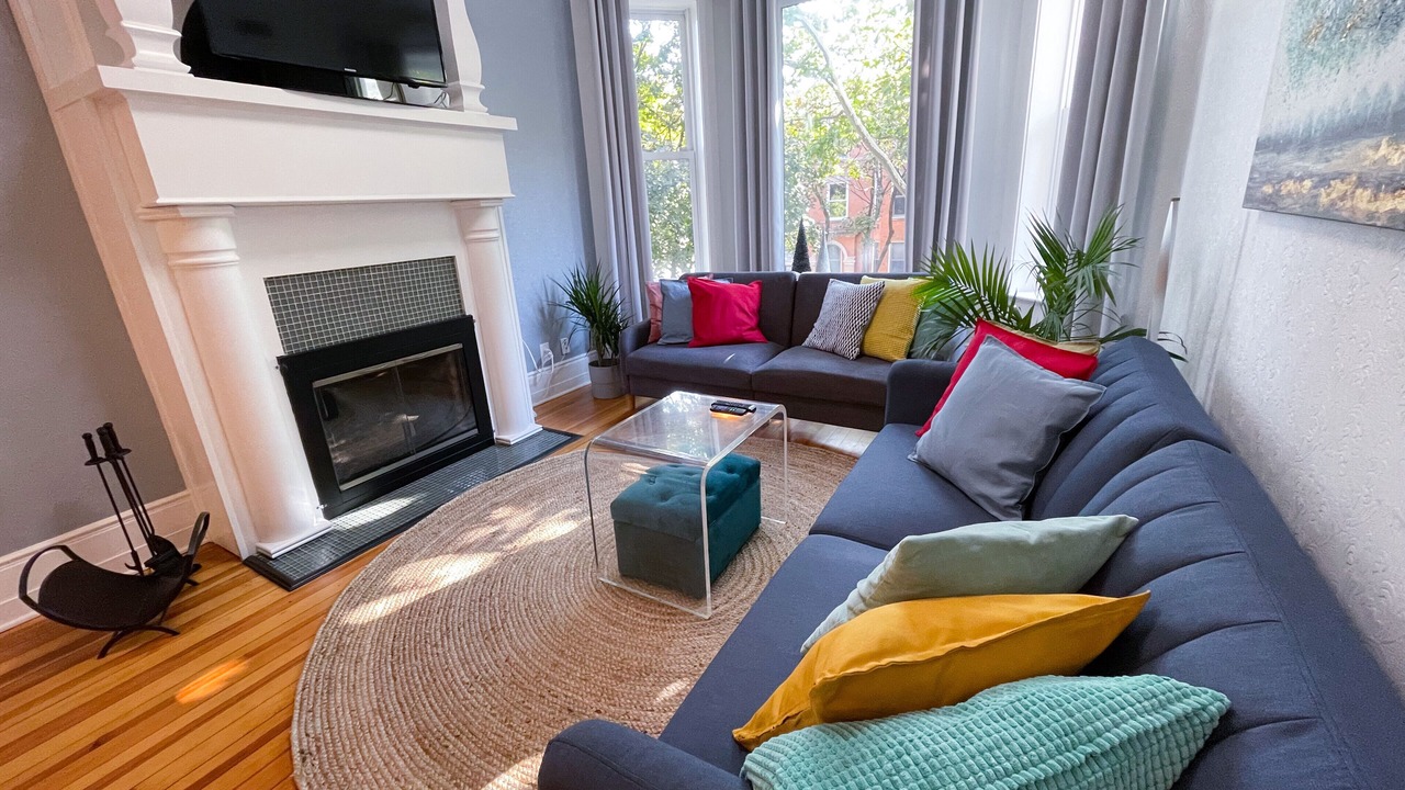 Photo of Livingroom in Lakeview