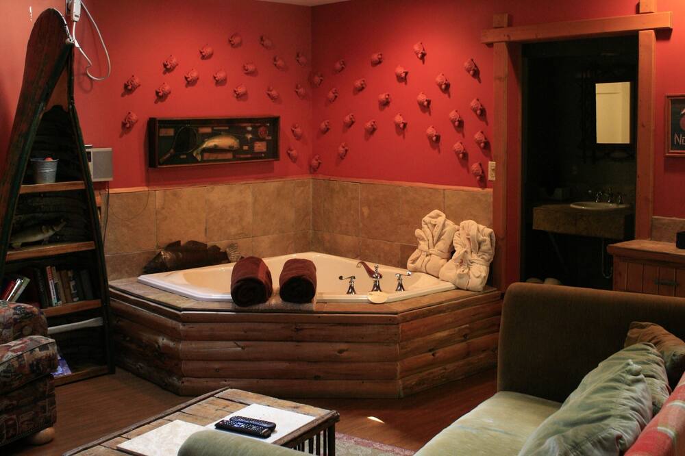 Photo of Livingroom in Utica