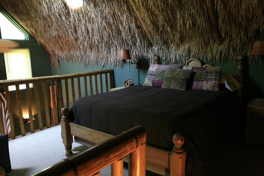 Photo of Bedroom in Utica