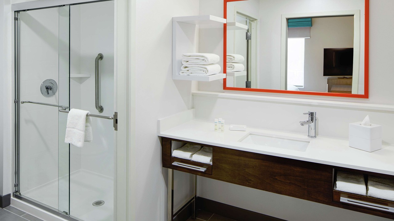 Photo of Bathroom in Waukegan