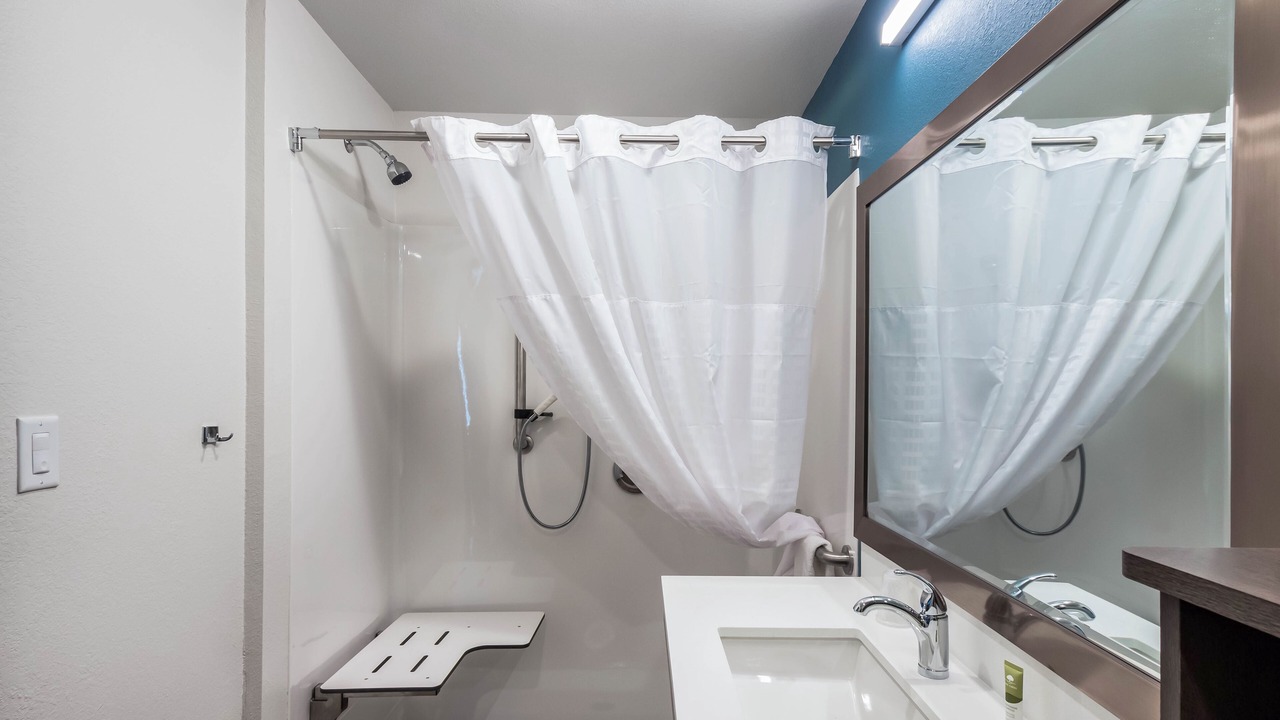 Photo of Bathroom in Carol Stream