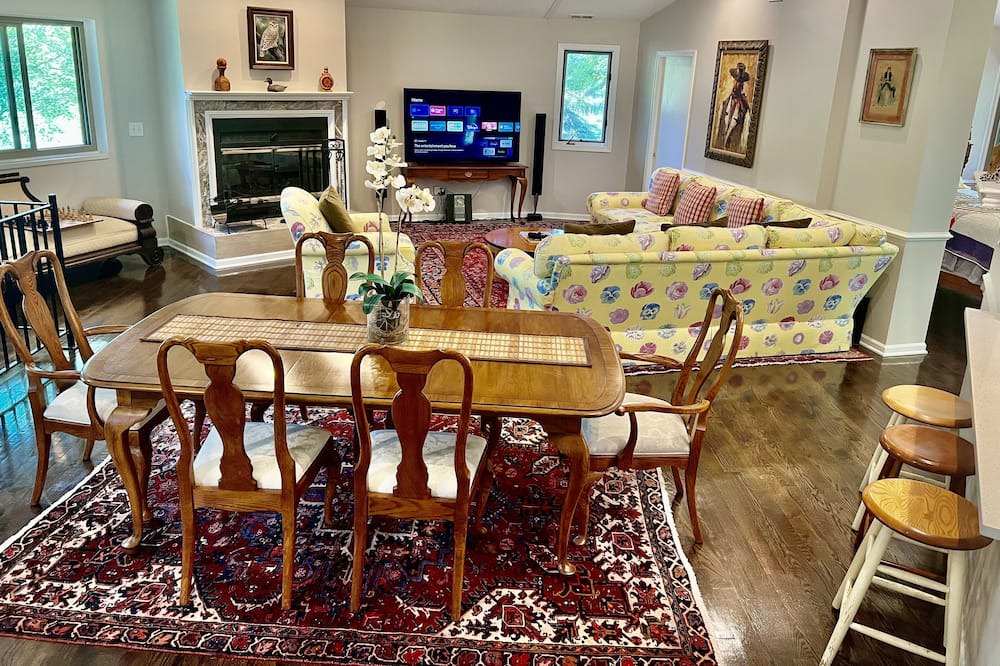 Photo of Kitchen in Gilberts