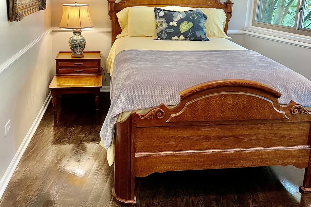 Photo of Bedroom in Gilberts