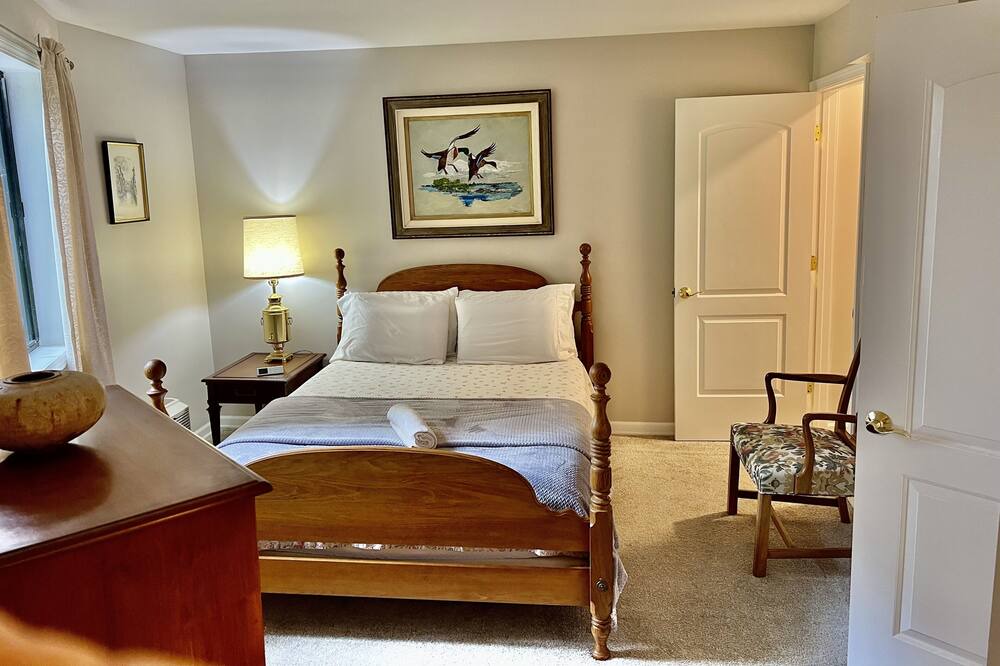Photo of Bedroom in Gilberts