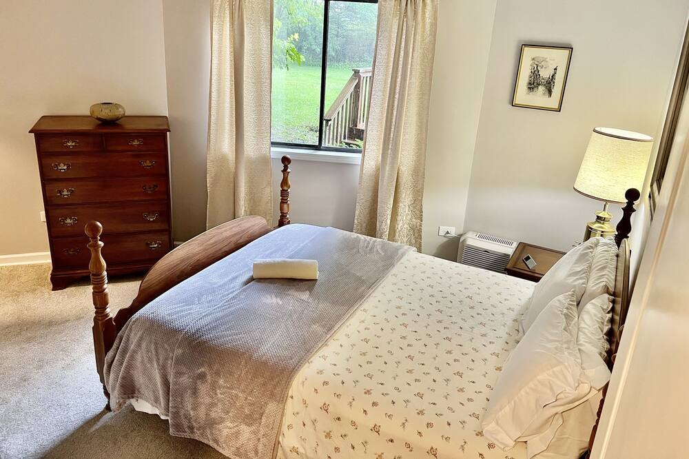 Photo of Bedroom in Gilberts