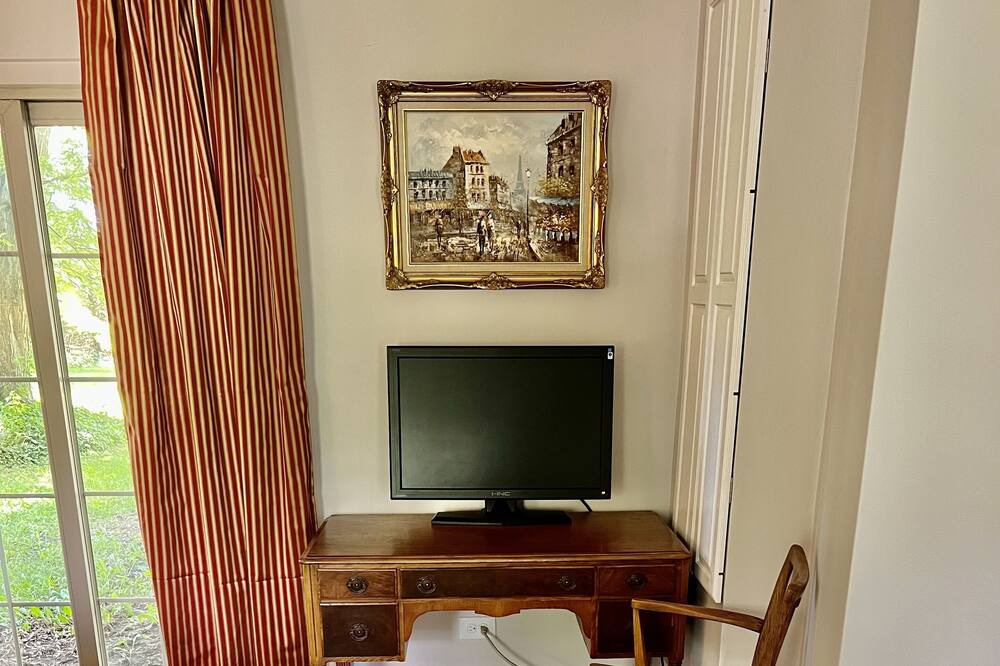 Photo of Bedroom in Gilberts