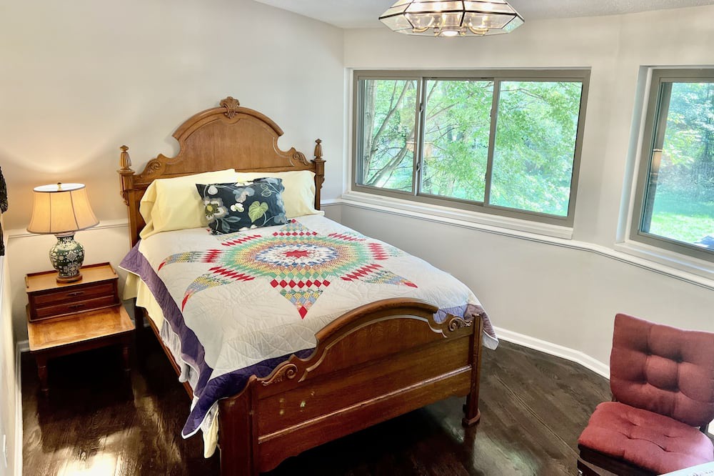 Photo of Bedroom in Gilberts