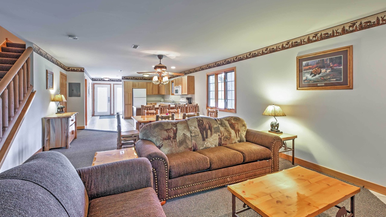 Photo of Livingroom in Utica