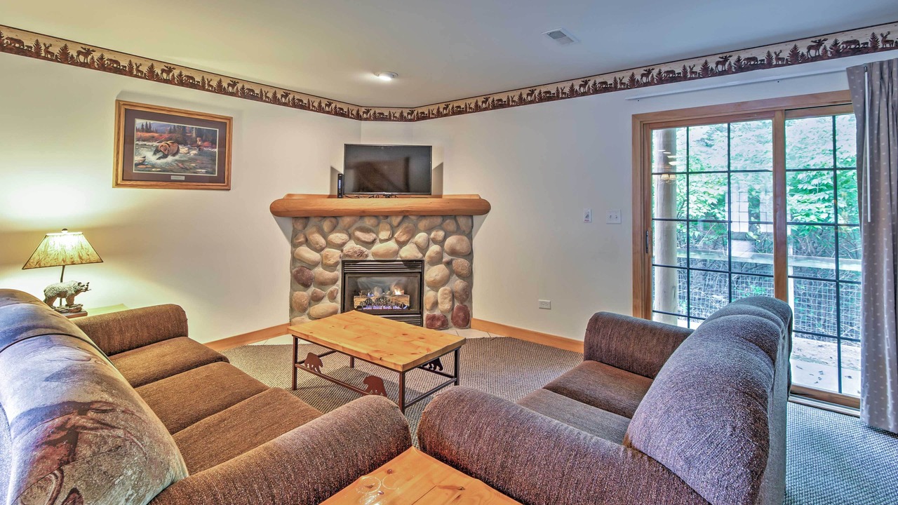 Photo of Livingroom in Utica