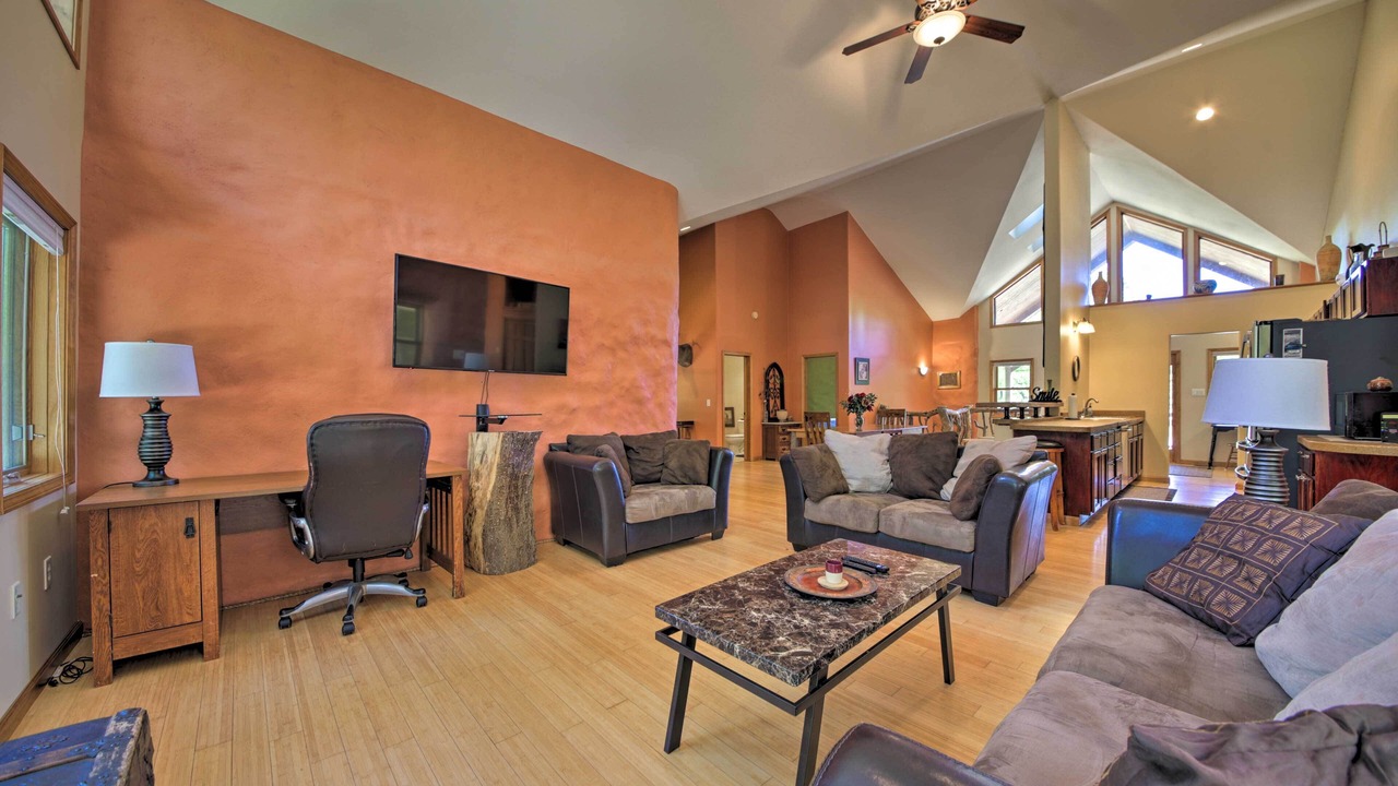 Photo of Livingroom in Carbondale