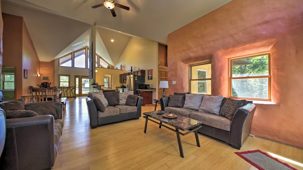 Photo of Livingroom in Carbondale