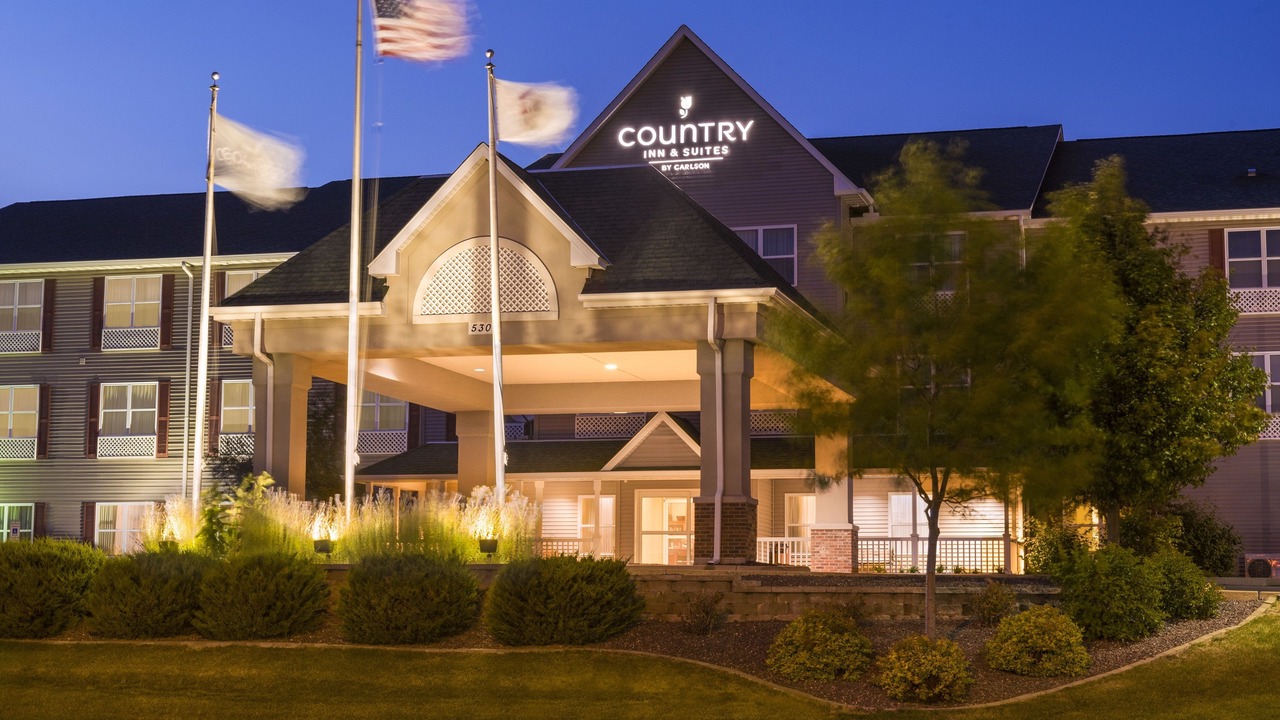 Photo of Buildings in Orange Prairie