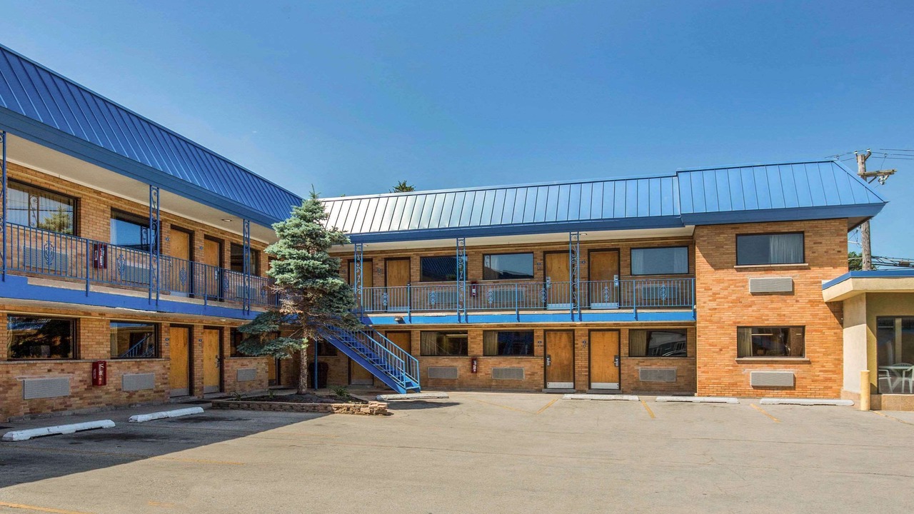 Photo of Outdoor in Lyons