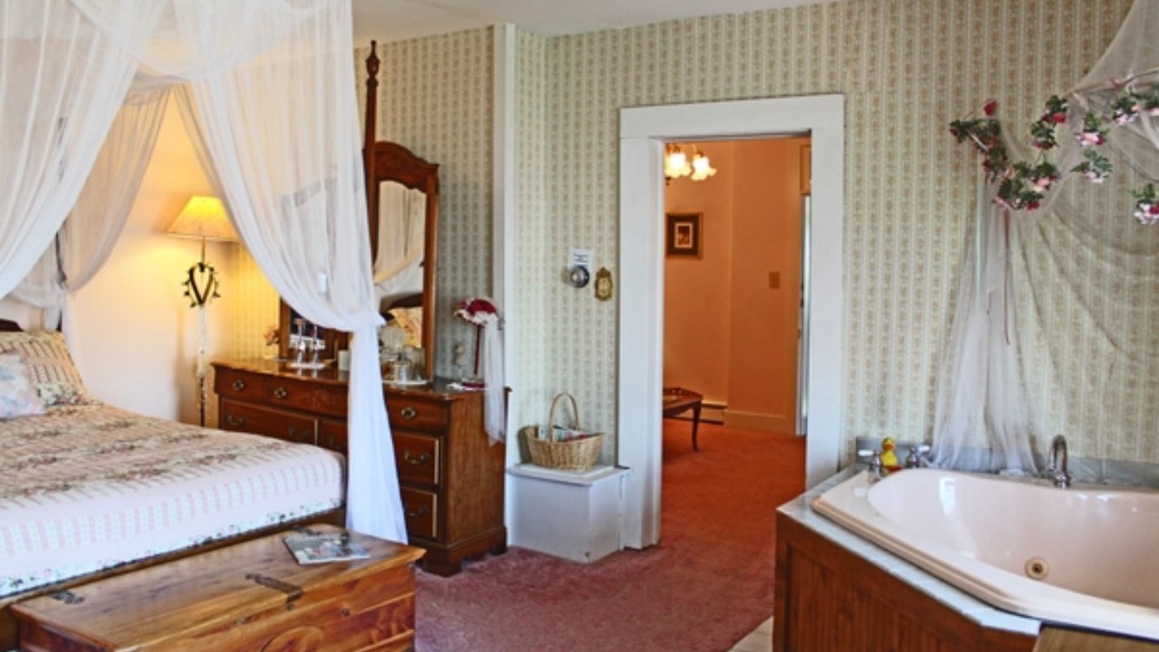 Photo of Bathroom in Galena