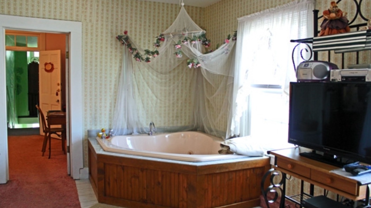 Photo of Bathroom in Galena