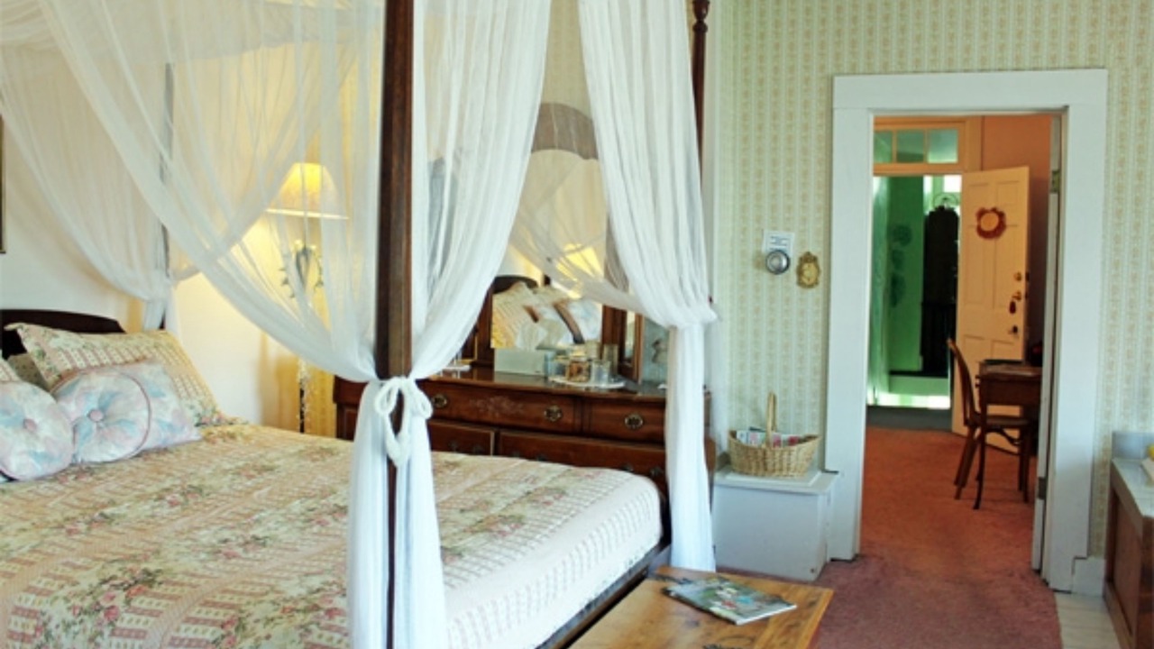 Photo of Bathroom in Galena