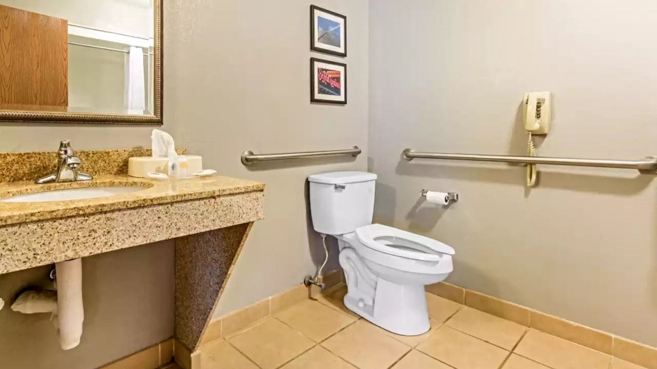 Photo of Bathroom in Fairview Heights