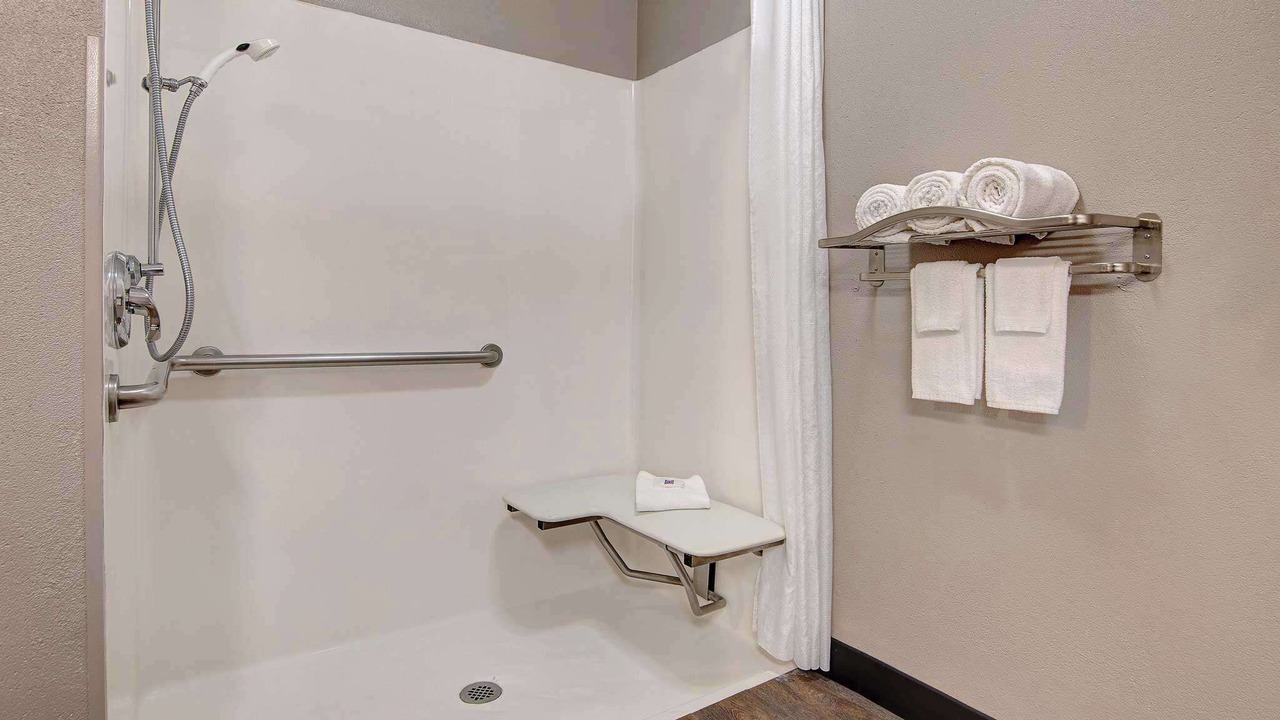 Photo of Bathroom in Villa Park