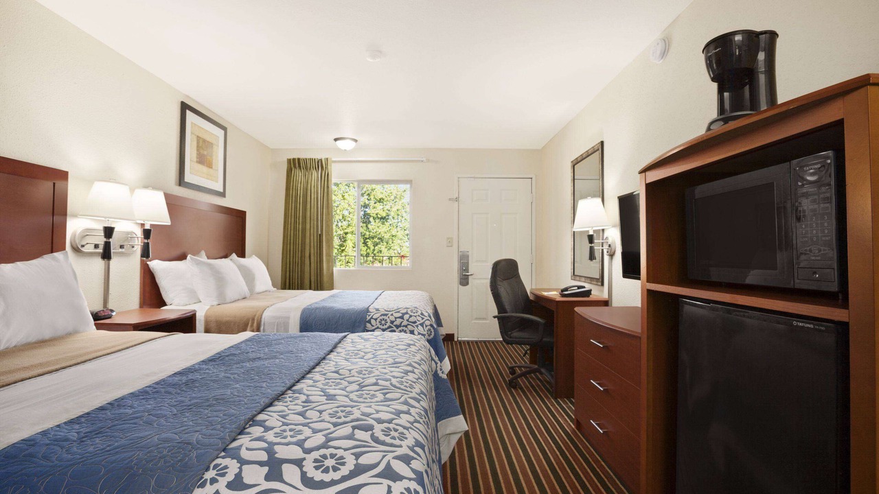 Photo of Bedroom in Champaign